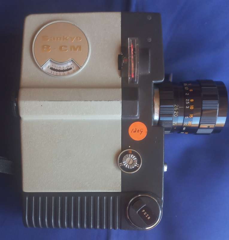 Vintage Sankyo 8-cm camera with bag