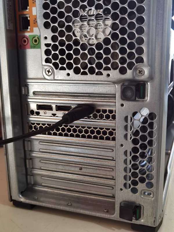 HP Z620 WORKSTATION DUAL INTEL XEON CPU's / GTX 1650SUPER GPU