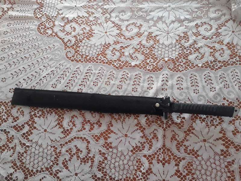 SAMURAI VINTAGE DUEL TWIN  BLADE KATANA SWORD SET - IN VERY GOOD CONDITION FROM LATE 1970'S