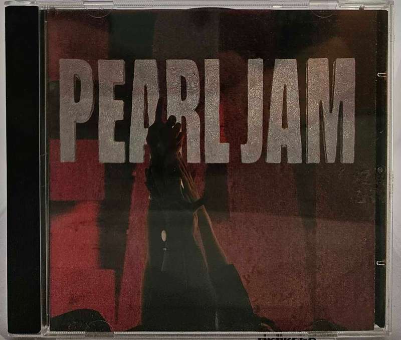 Pearl Jam Ten.  1587