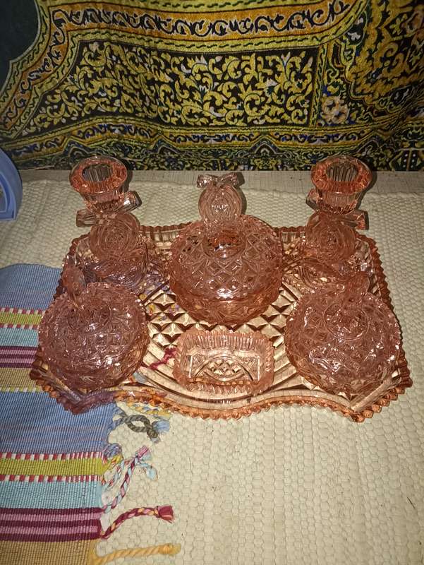Carnival vintage dressing set