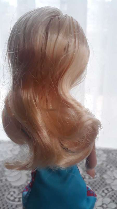 Barbie with Golden Hair 2010 - MINT/NEW JUST MISSING HER BOX!