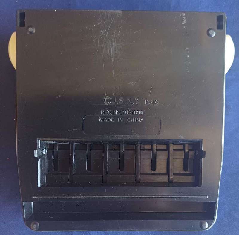 Vintage phonedex typewriter telephone index push button directory 1986