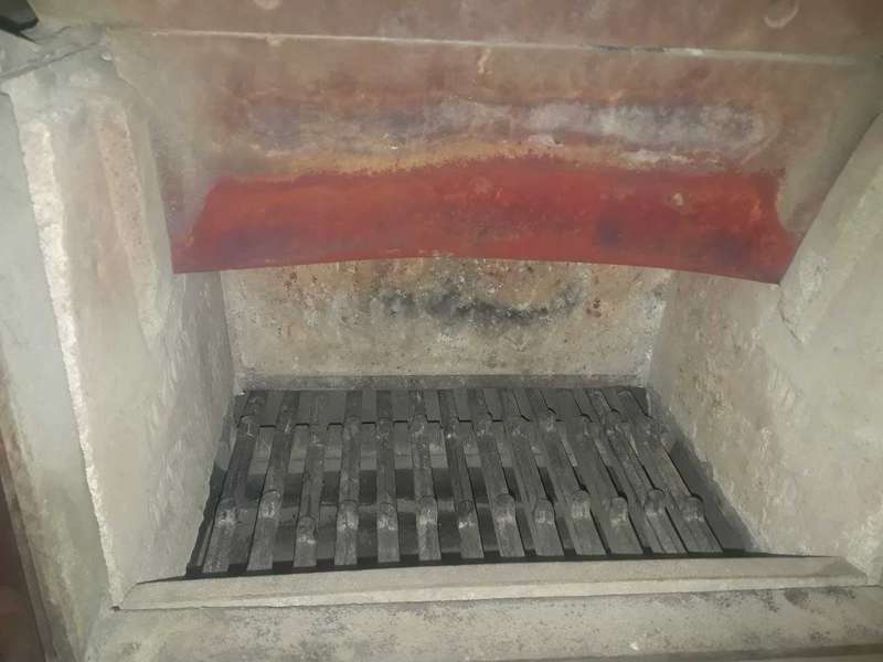 ANTIQUE RAYBURN NO 6 ANTRISITE ROOM HEATER, SOLID IRON - GOOD CONDITION - PLEASE READ INFO BELOW
