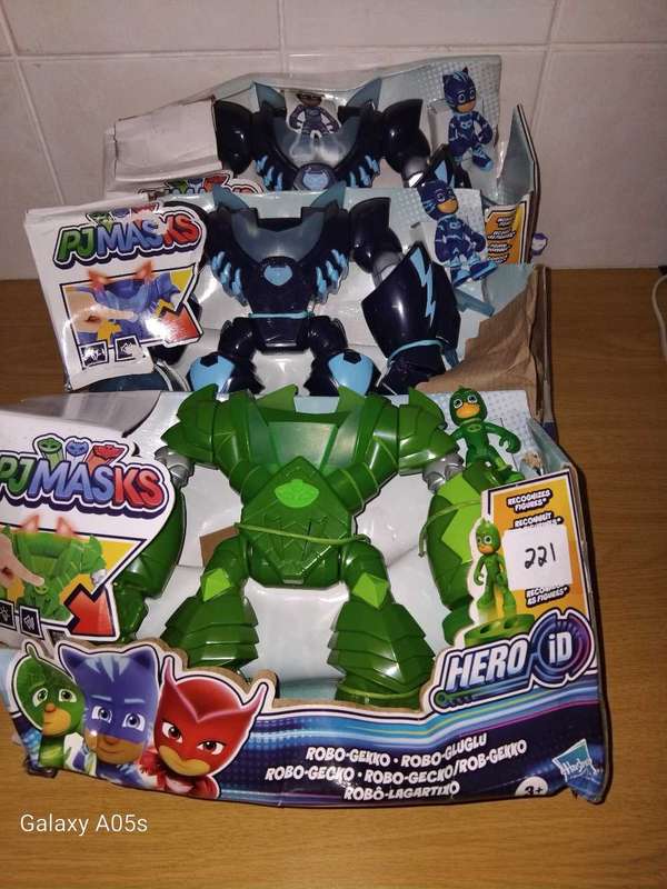 PJMASKS ROBO GEKKO AND CAT TOYS