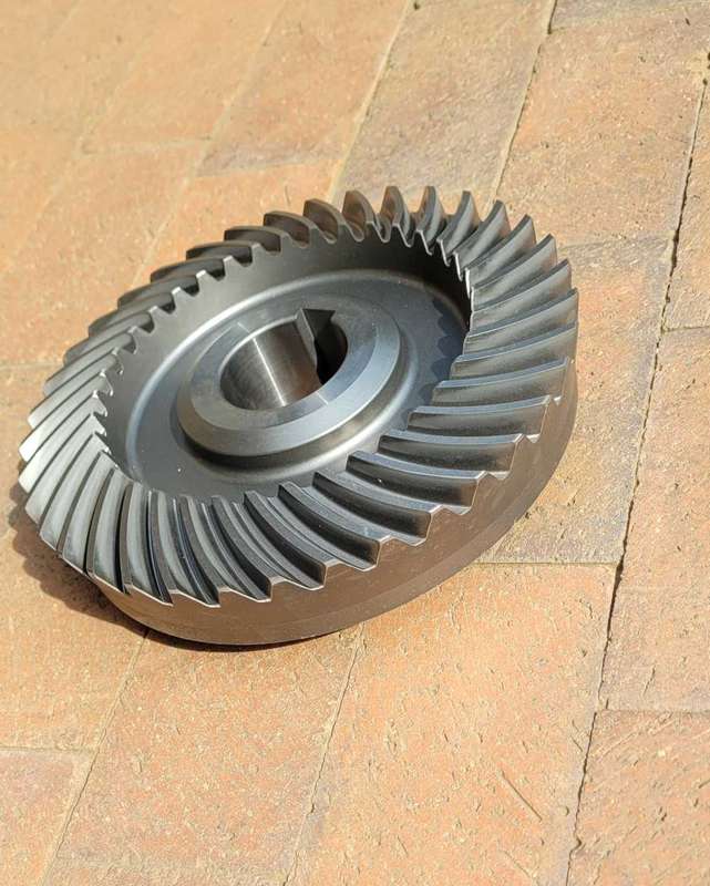 Spiral-toothed Bevel Gear