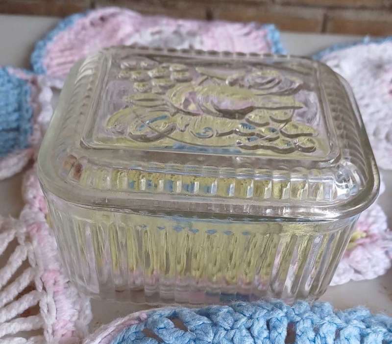Vintage heavy ribbed glass dish