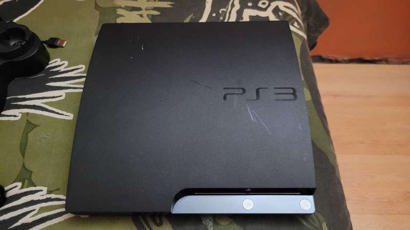 CFW, PS3 Slimline (500GB Internal Drive), 1 Controller, All Cabling, 24 Games on the HDD