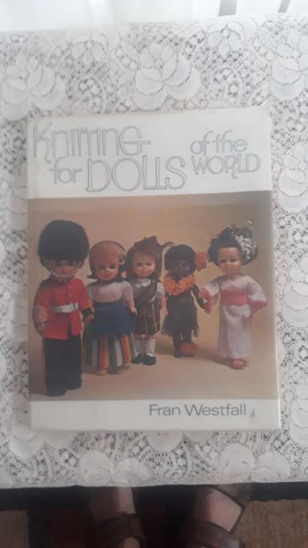 CRAFT BOOK -  1970'S BOOK ON KNITTING FOR DOLLS OF THE WORLD BY FRAN WESTFALL