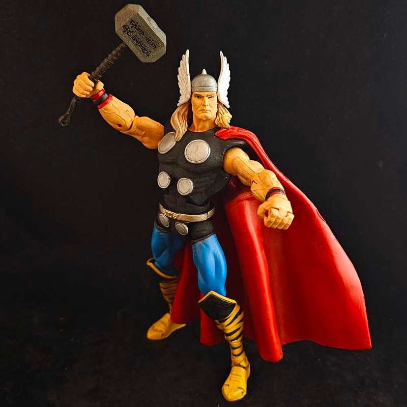 ToyBiz Marvel Legends Classic Thor