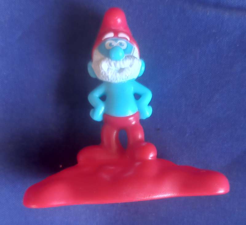 McDonalds toy - smurf