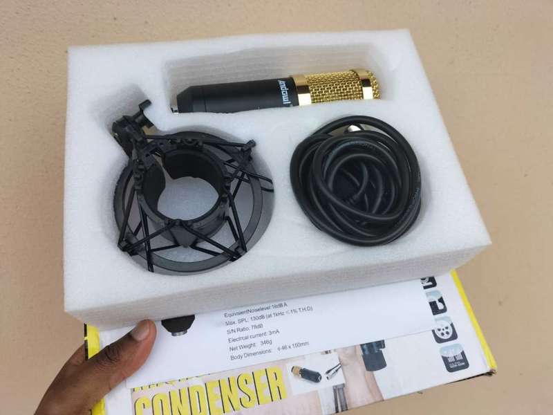 Condenser Microphone with Shock Mount 3.5mm Stereo Plug