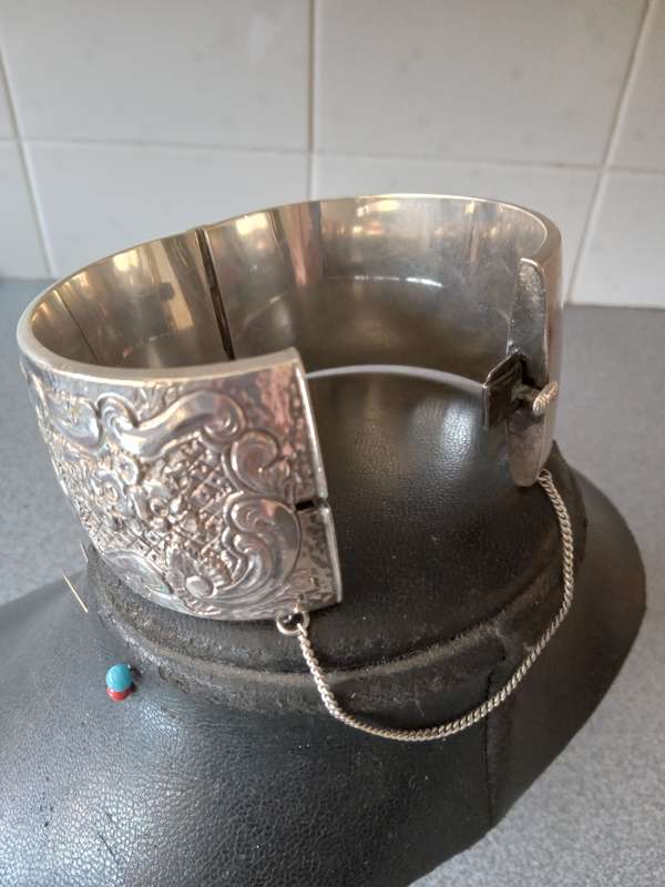 Large Vintage Hallmarked Silver Hinge Bangle