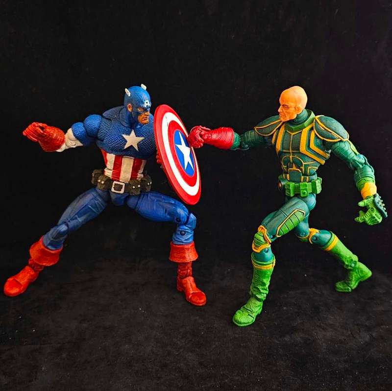 ToyBiz Marvel Legends Baron von Strucker