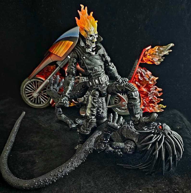 ToyBiz Marvel Legends Ghost Rider (Johnny Blaze)