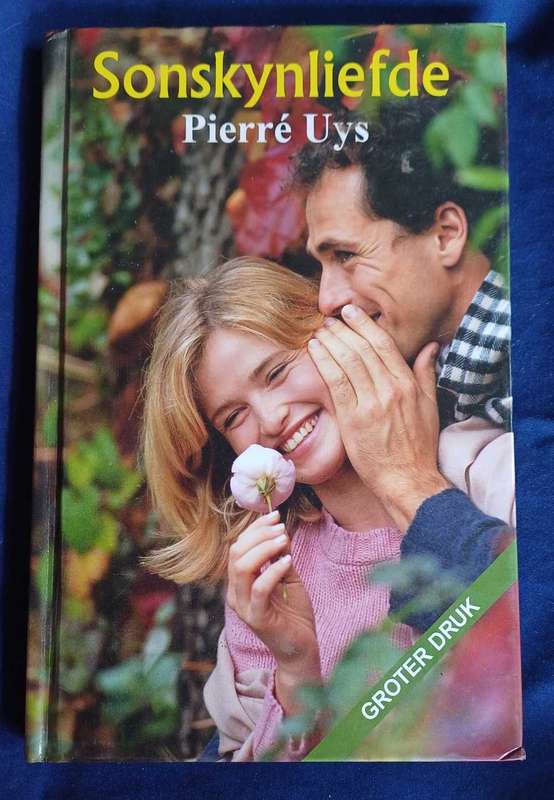 Sonskynliefde deur Pierre Uys - groter druk