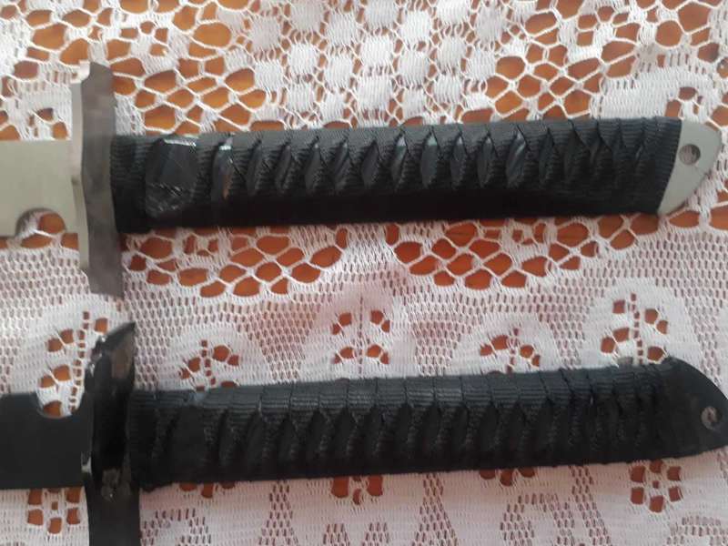 SAMURAI VINTAGE DUEL TWIN  BLADE KATANA SWORD SET - IN VERY GOOD CONDITION FROM LATE 1970'S
