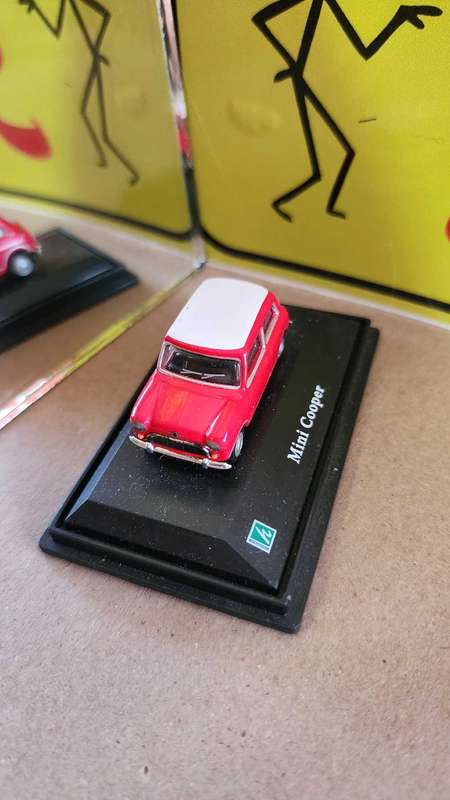 MINI Cooper "Old-Shool" Model