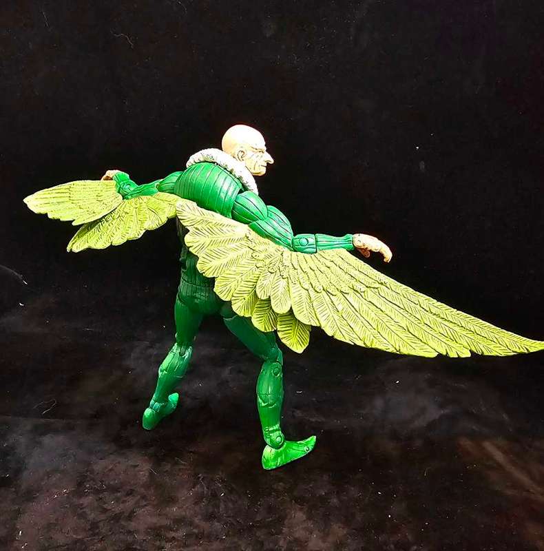 ToyBiz Marvel Legends Fearsome Foes Vulture