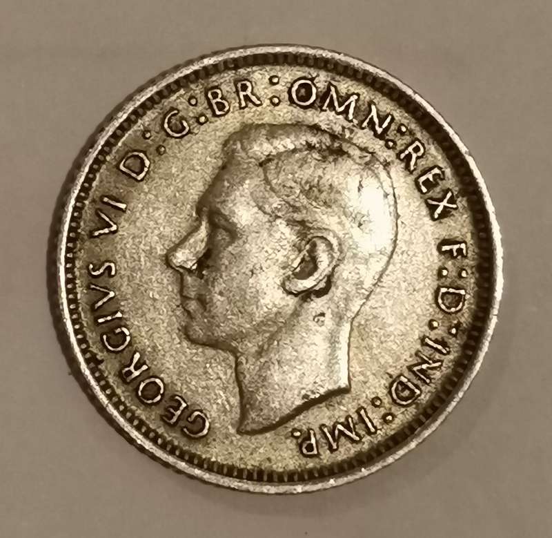 1945 Silver Australia 6 Pence