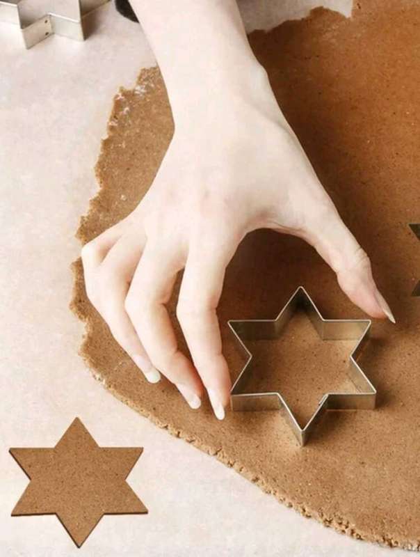 12PCS Cookie Cutter Set  Stainless Steel Flower, Heart, Star Shapes for Baking