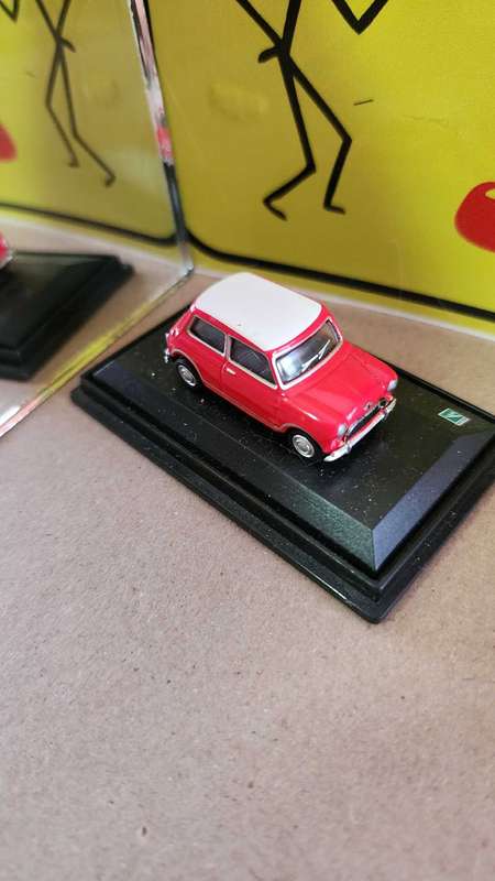 MINI Cooper "Old-Shool" Model