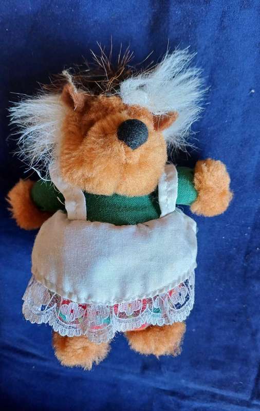 Small soft toy