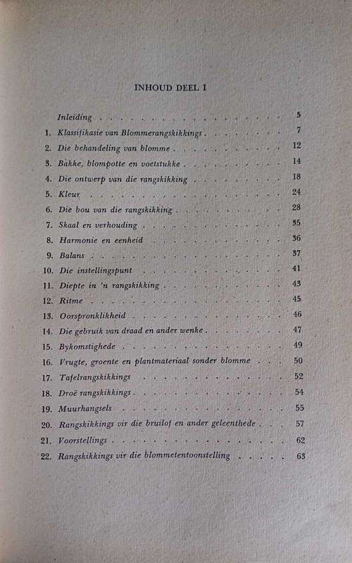 Biblioteek vir die vrou: Blomme in huis en tuin deur Iris en Jan Erens