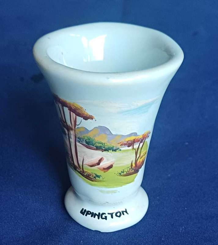 Upington small cup