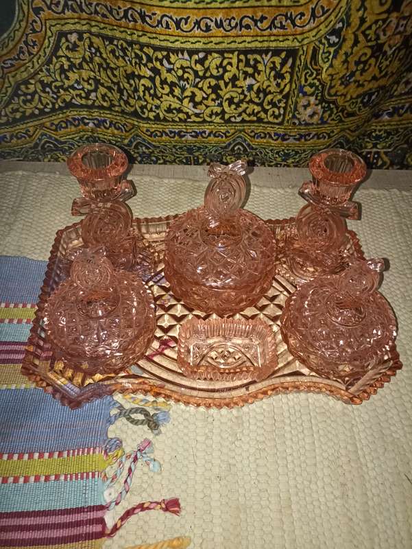 Carnival vintage dressing set
