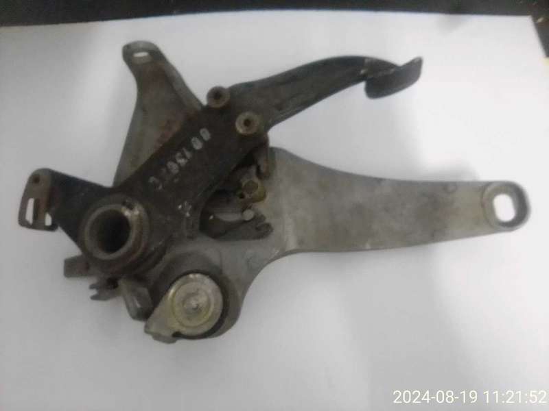 MERCEDES-BENZ HAND BRAKE RELEASE HANDLE. 2024270136