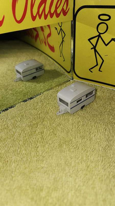 Caravan / Camper Van by Wikjng