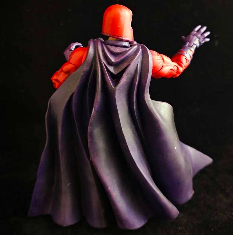 ToyBiz Marvel Legends Magneto