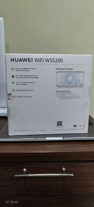 Huawei WiFi Router and Extender WS5200