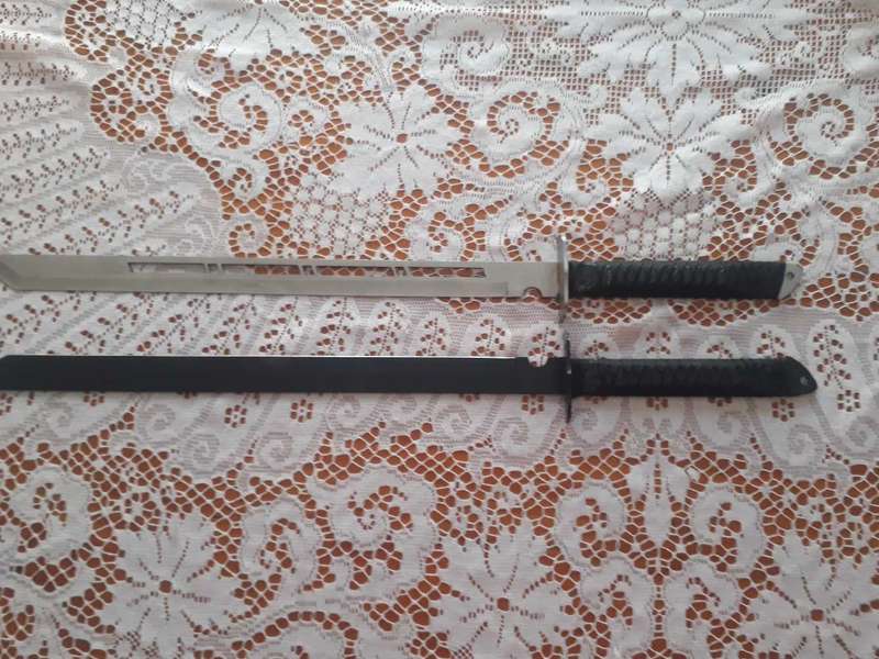 SAMURAI VINTAGE DUEL TWIN  BLADE KATANA SWORD SET - IN VERY GOOD CONDITION FROM LATE 1970'S