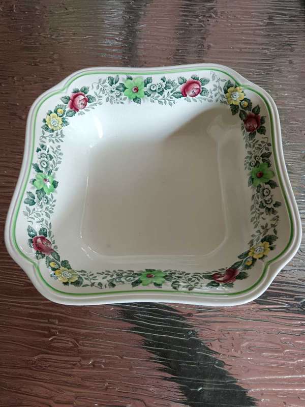 Spode Vegetable or Salad Bowl Pattern Nancy