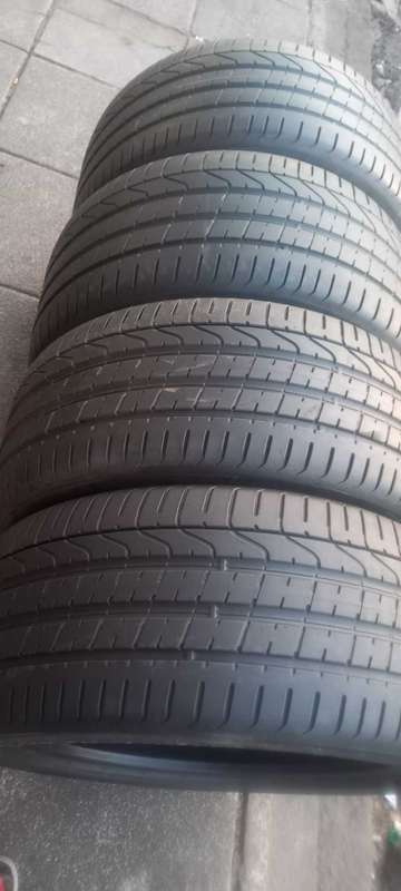 Available 4 pcs of excellent used tyres # 285/40/21, 315/35/21