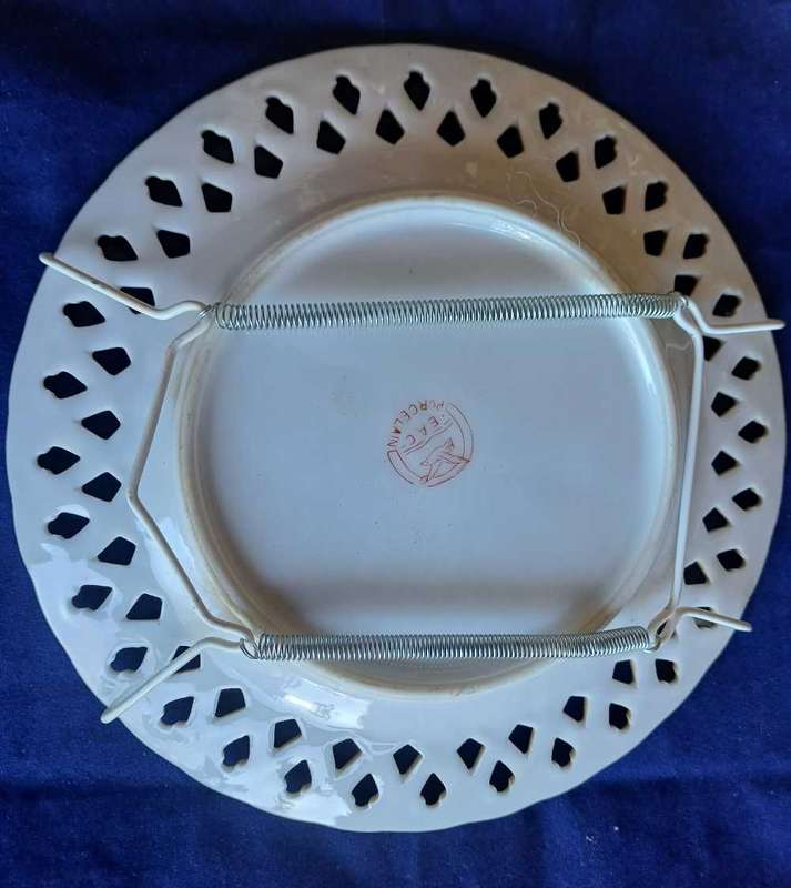 3 x Vintage plates/bowls