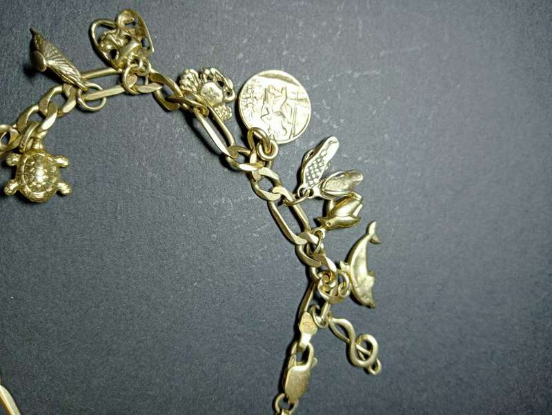 9ct Gold Charm Bracelet
