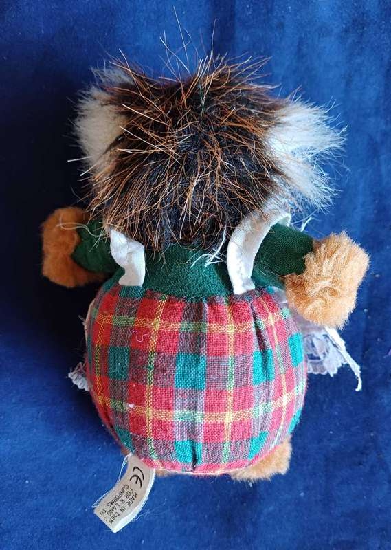 Small soft toy