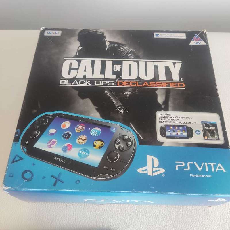 Sony Ps Vita Oled PCH 1003 Black Ops wi fi bundle
