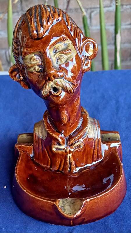 Rare Enesco 4 eyed old man ashtray