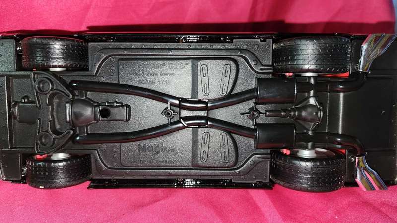 Pontiac GTO ( Corvette Engine ) 1:18