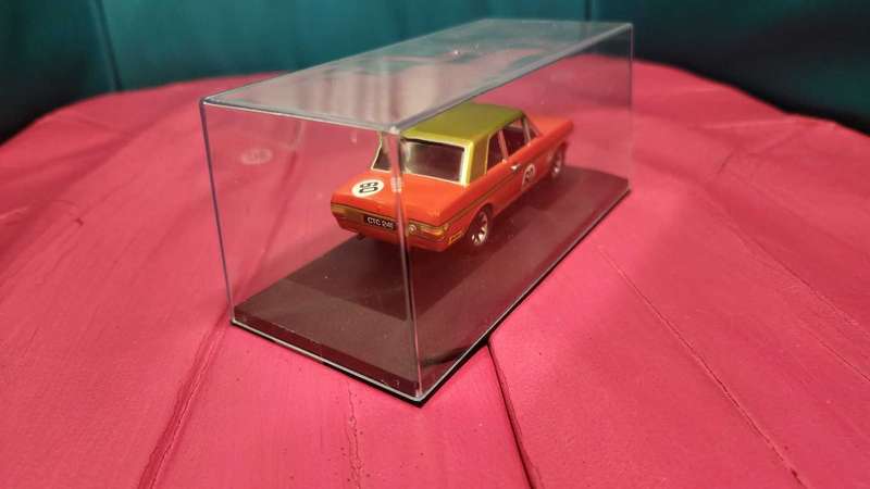 Cortina Mk II Classic Racer