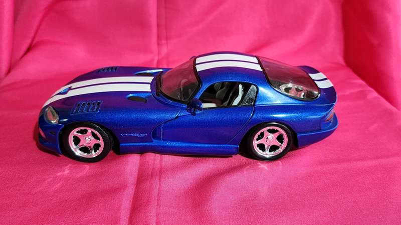 Dodge Viper (1:18)