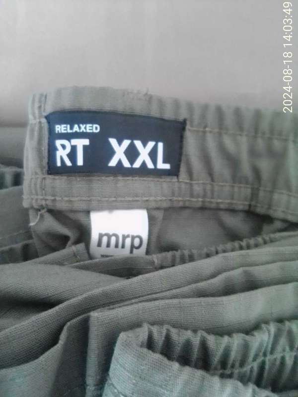 MENS XXL SIZE 38 TROUSERS.  NEW EX MR PRICE