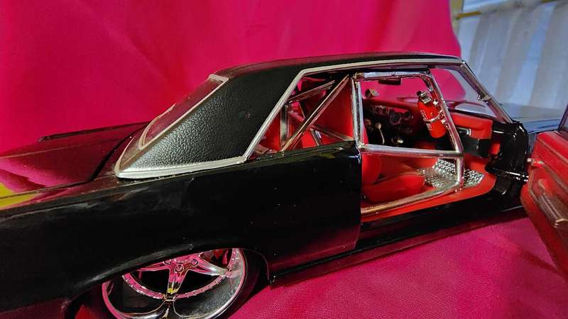 Pontiac GTO ( Corvette Engine ) 1:18