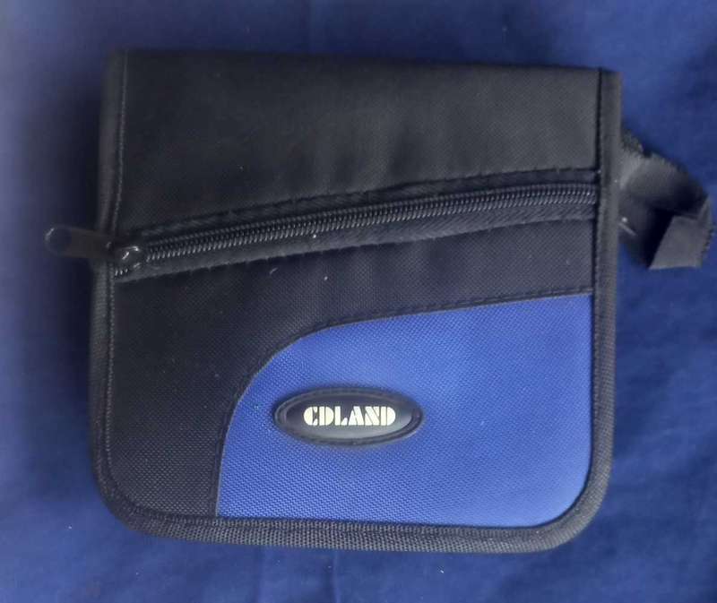Cd holder