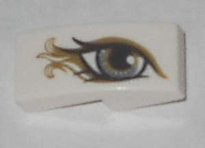 Lego (N) ~ Slope Curved 2 x 1 x 2/3 with Metallic Light Blue Eye with Gold Highlights Patt ~ [White]