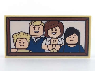 Lego (U) ~ Tile 2 x 4 with Parr Family Photo Pattern ~ [Tan]